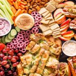 خرید تنقلات مهمانی با ایده‌های ترکیب مزه و تنوع سلیقه